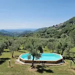 La Casa Rossa, Shared Pool, *